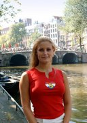 Busty blonde flash in public